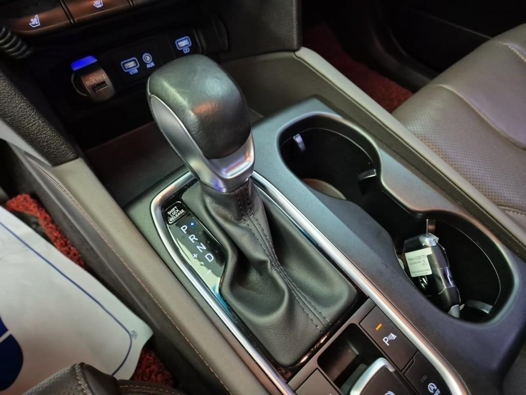 HYUNDAI Santa Fe - Vista 8