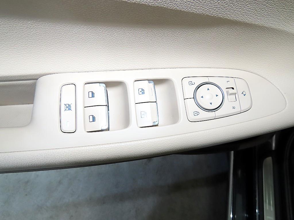 HYUNDAI Grandeur 2018 Gris - Importación desde Corea - HF Imports Iquique - Foto 13