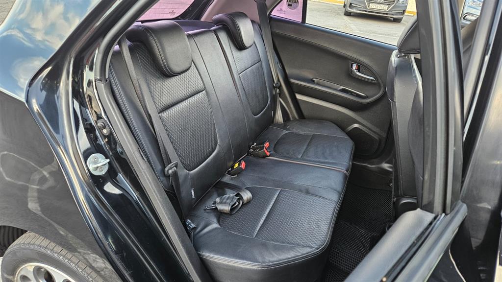 KIA Morning - Vista 11