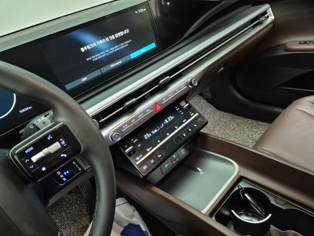 HYUNDAI Grandeur - Vista 10