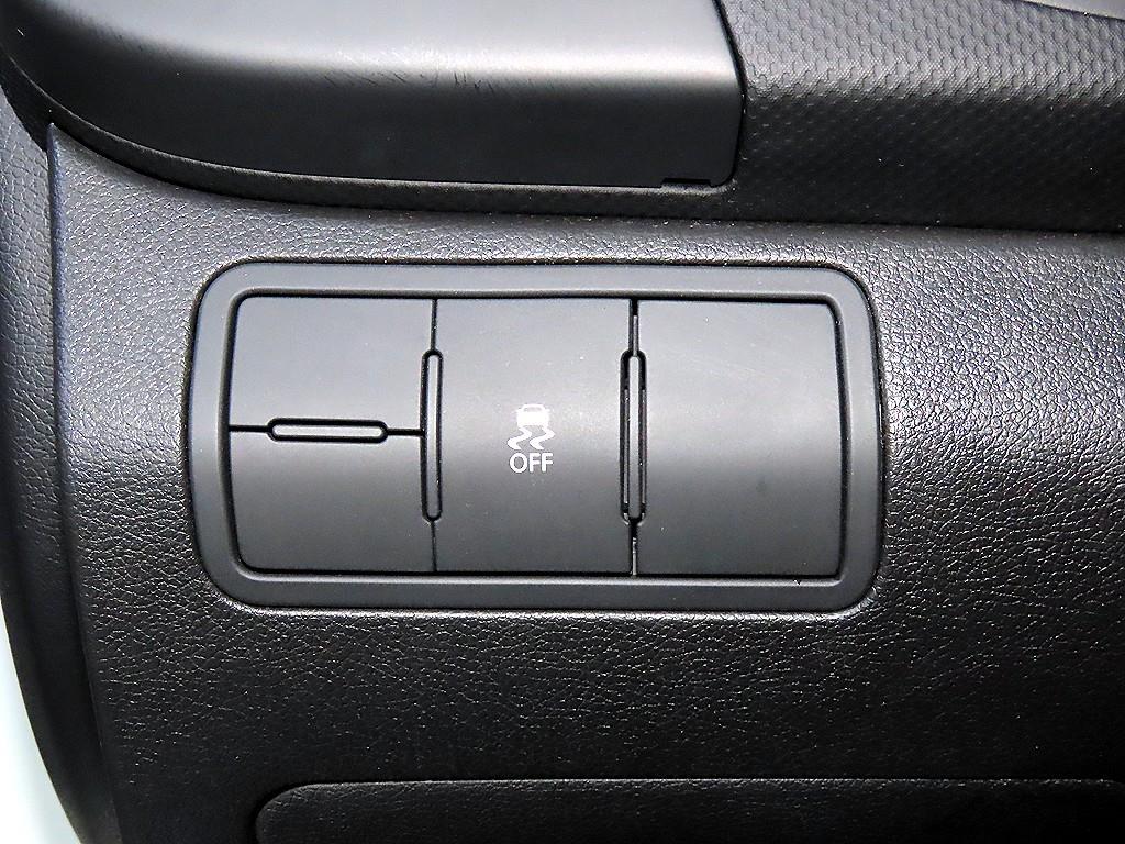 HYUNDAI Accent 2012 Blanco - Importación desde Corea - HF Imports Iquique - Foto 14