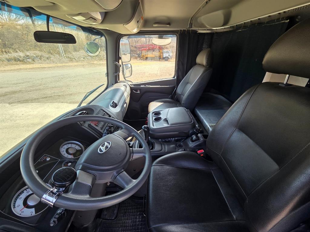 medium and large cargo truck 2014 Blanco - Importación desde Corea - HF Imports Iquique - Foto 13