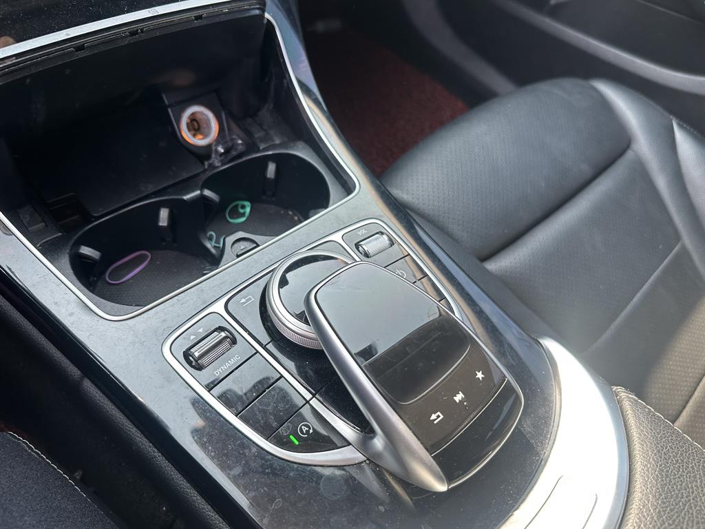 Mercedes Benz C Class - Vista 8