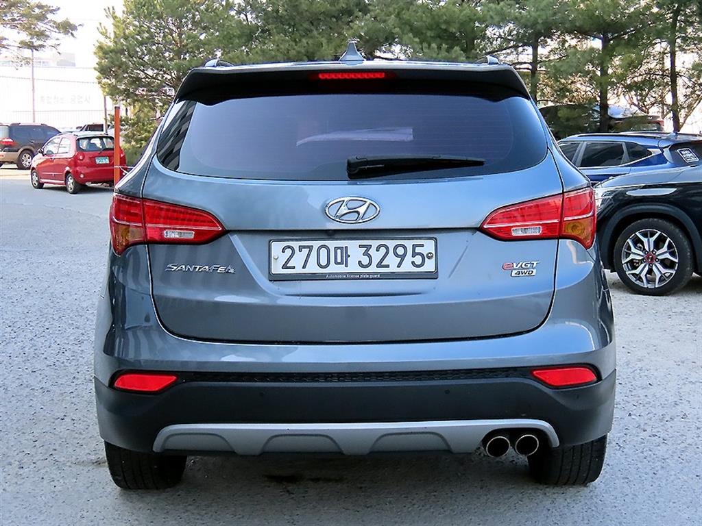 HYUNDAI Santa Fe - Vista 4
