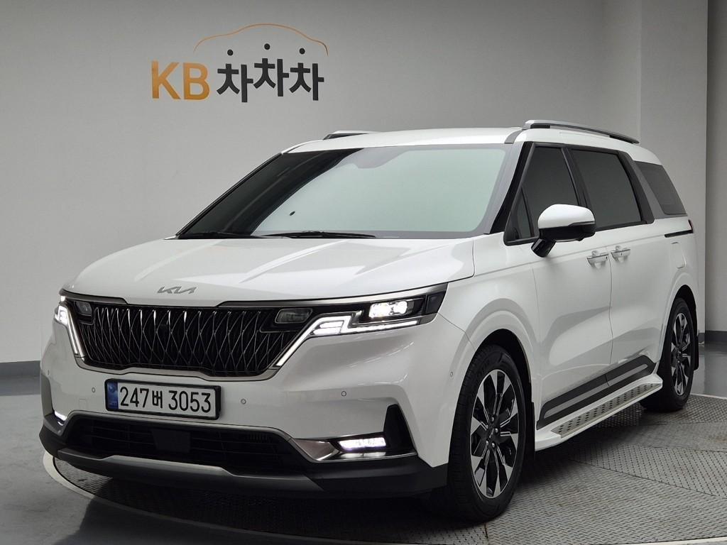 KIA Carnival 2023 Blanco - Importación desde Corea - HF Imports Iquique - Foto 1