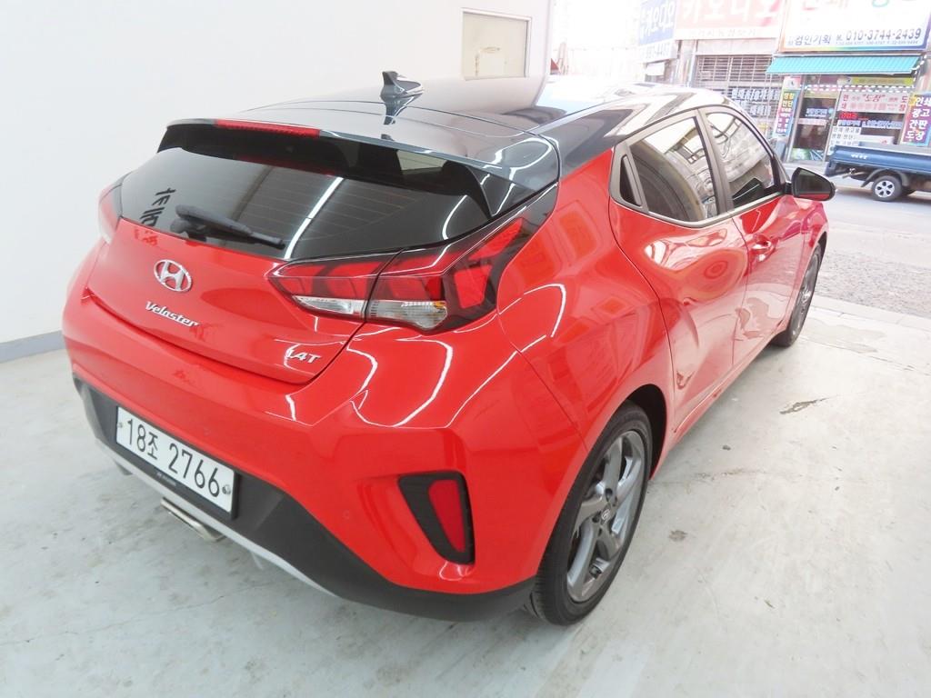 HYUNDAI Veloster - Vista 3