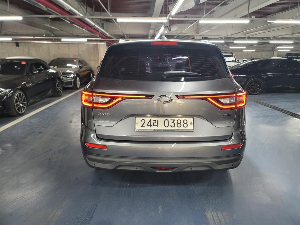 SAMSUNG QM6 - Vista 4