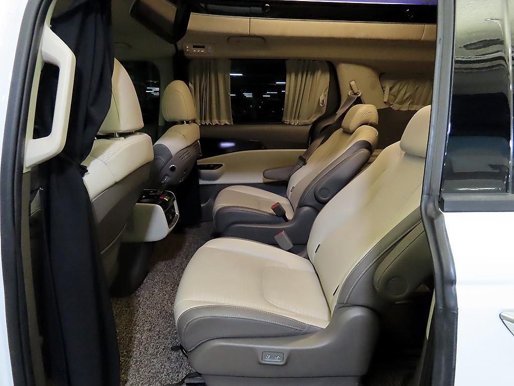 KIA Carnival 2023 the color of pearl - Importación desde Corea - HF Imports Iquique - Foto 14