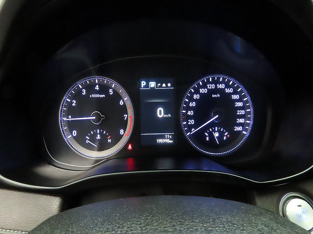 HYUNDAI Grandeur - Vista 6