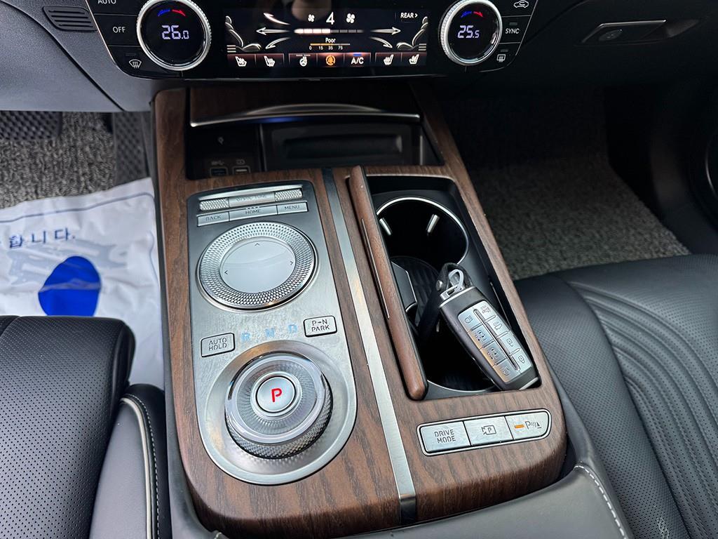 Genesis G80 - Vista 10