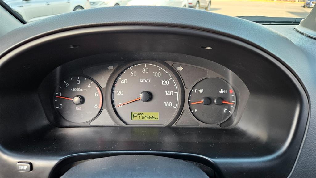 HYUNDAI Starex - Vista 8