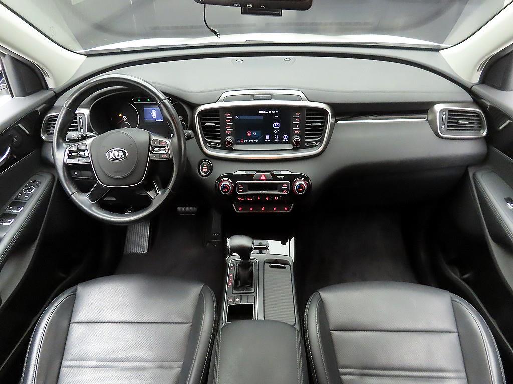 KIA Sorento - Vista 8