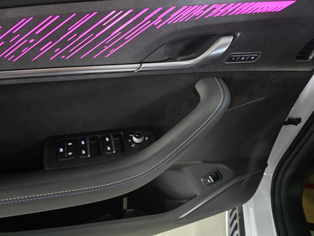 SAMSUNG Grand Koleos 2025 Blanco - Importación desde Corea - HF Imports Iquique - Foto 13