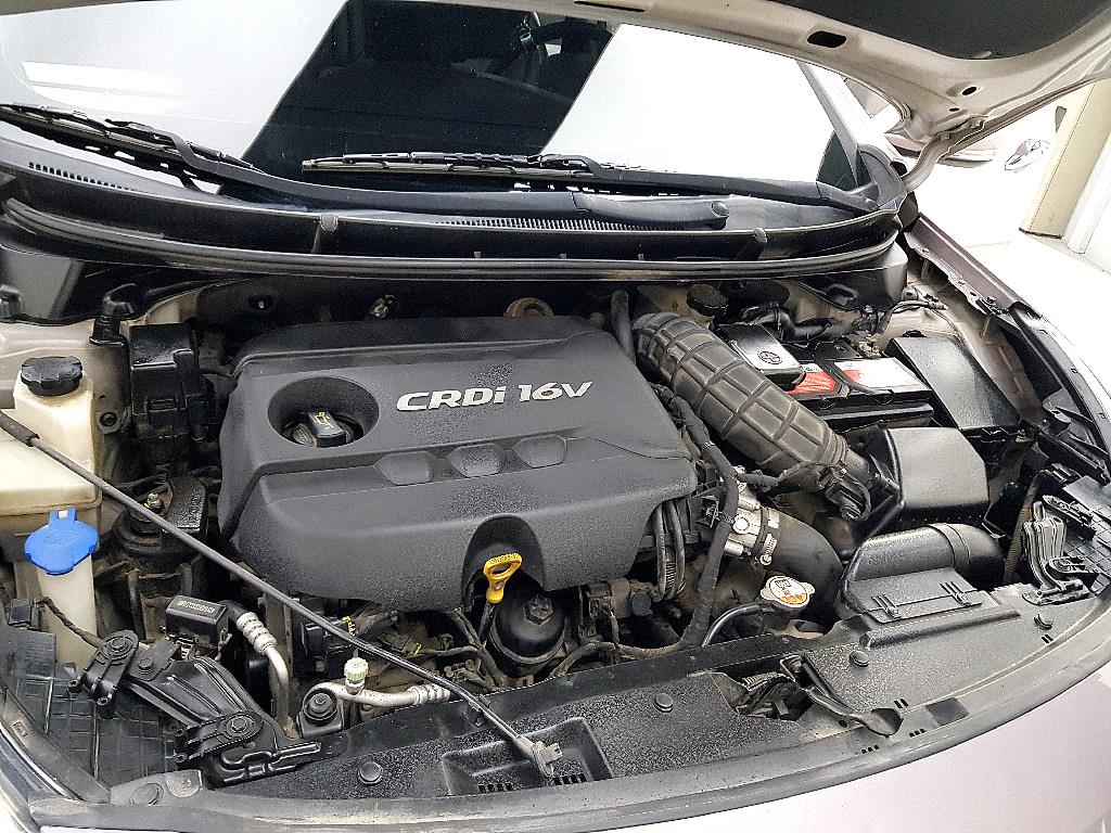 HYUNDAI i30 - Vista 6