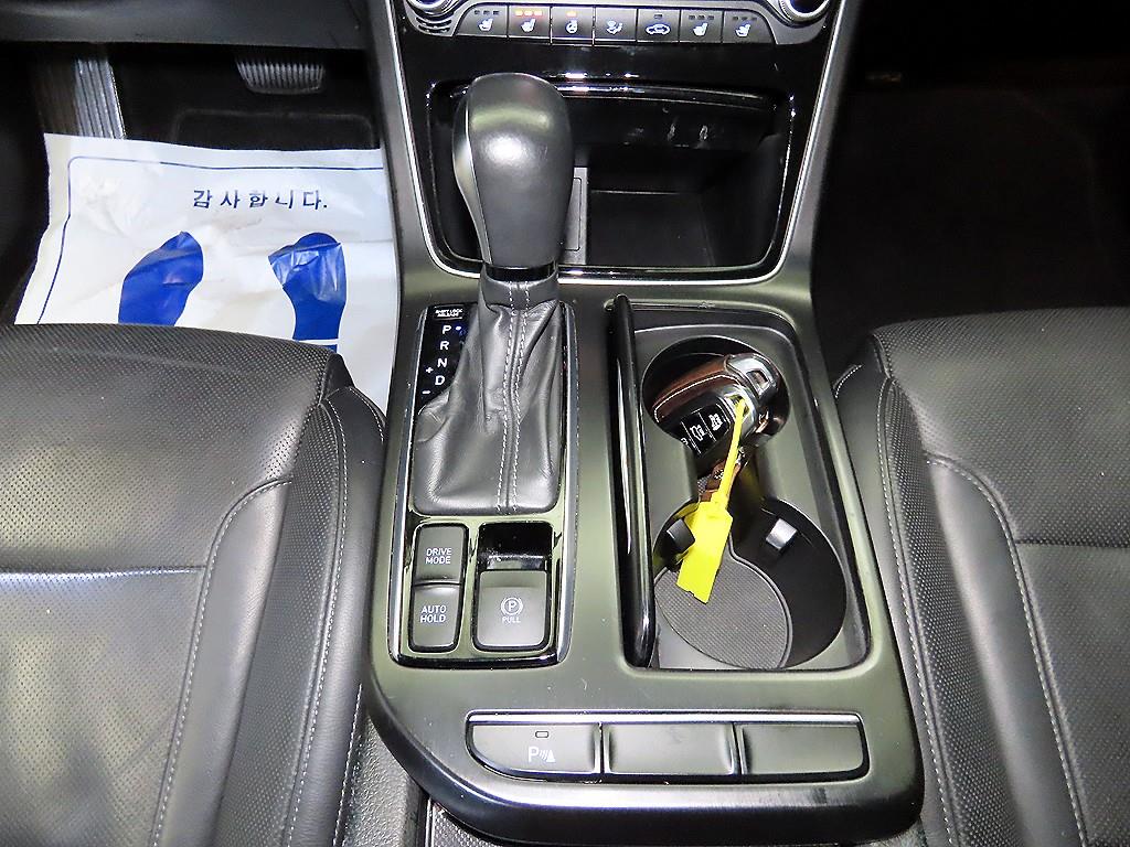 HYUNDAI Grandeur - Vista 12