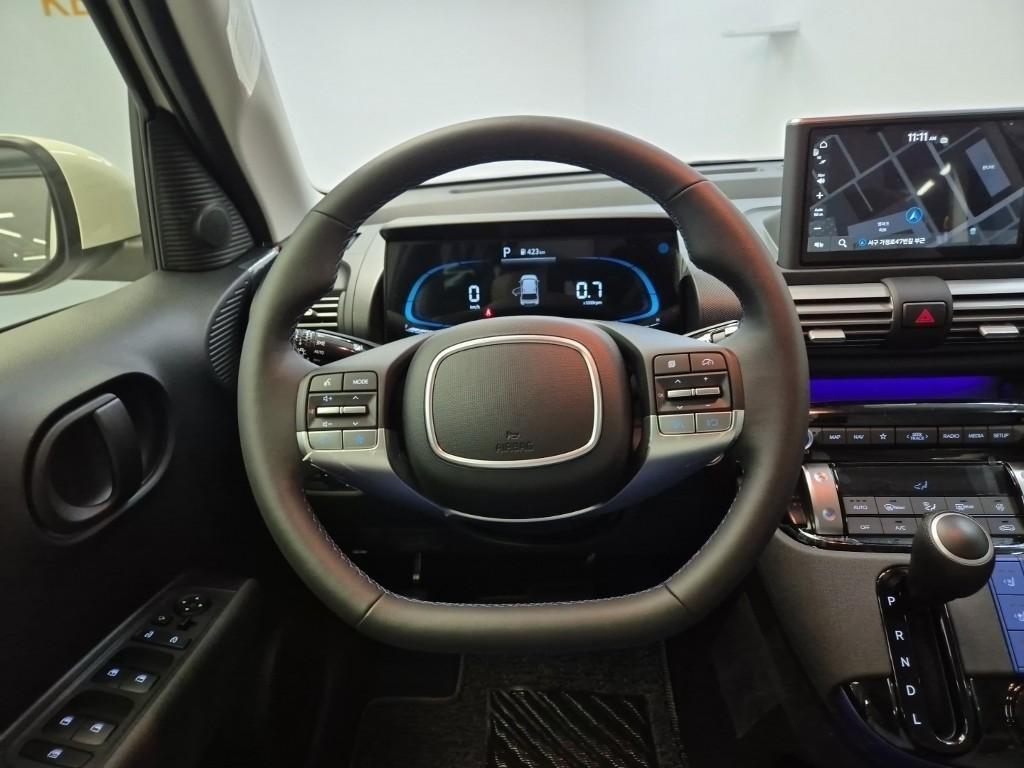 HYUNDAI Casper - Vista 9