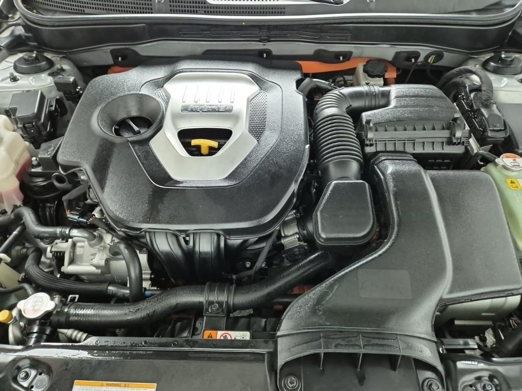 HYUNDAI Sonata - Vista 5