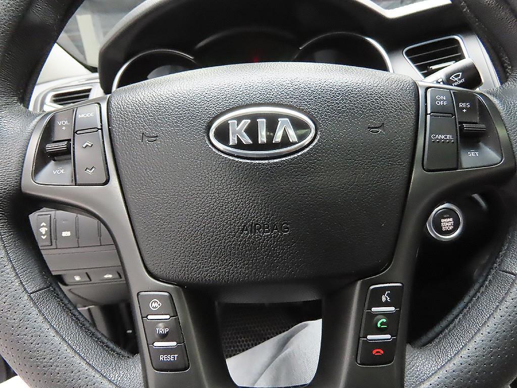 KIA K7 2012 Negro - Importación desde Corea - HF Imports Iquique - Foto 13
