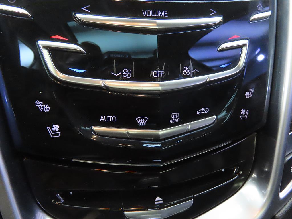 Cadillac SRX - Vista 11