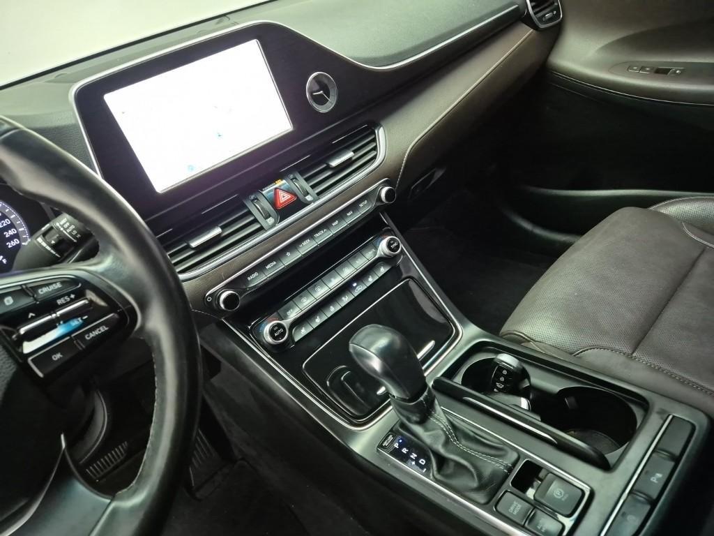 HYUNDAI Grandeur - Vista 11