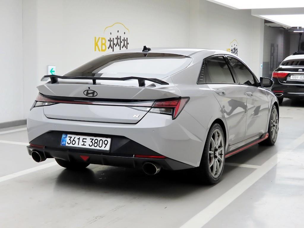 HYUNDAI Avante - Vista 4