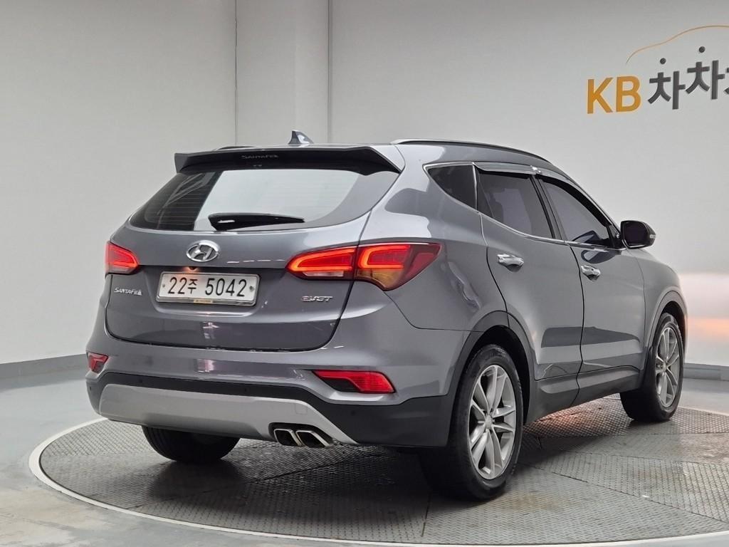 HYUNDAI Santa Fe - Vista 3