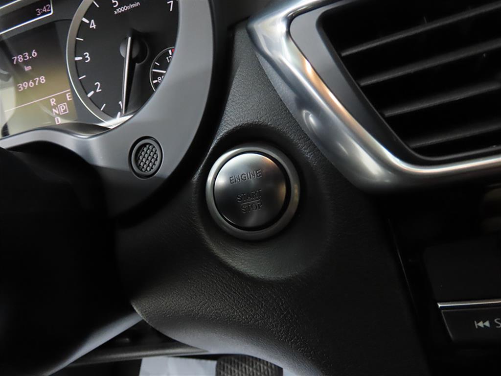 Infiniti Q - Vista 10