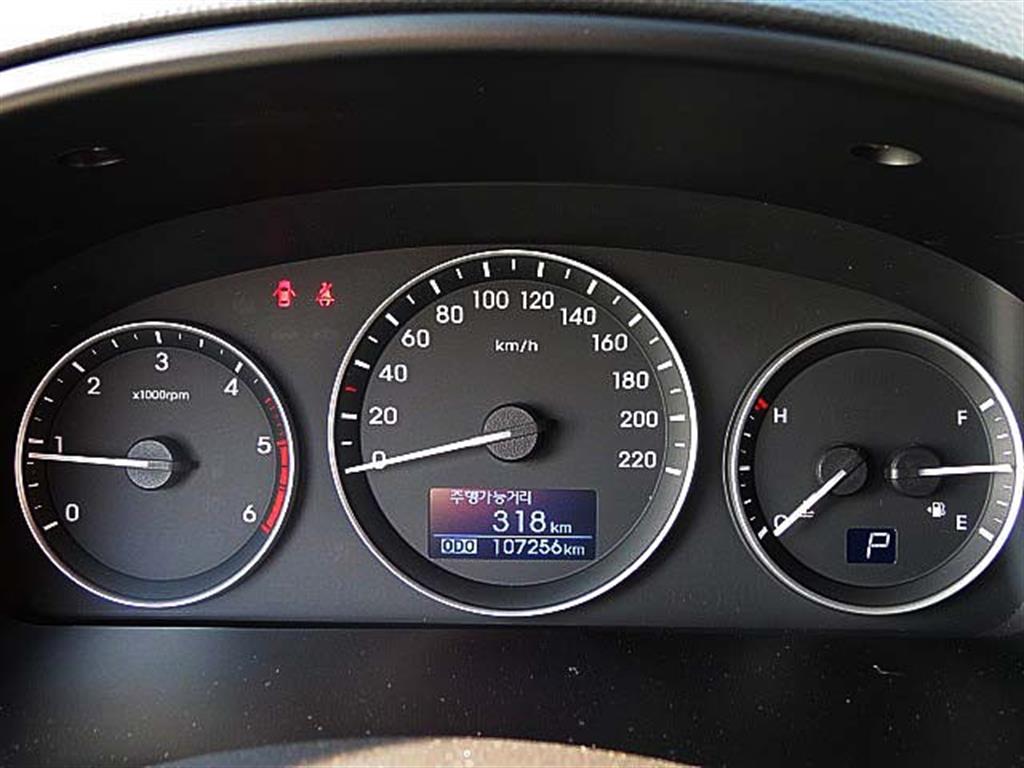 HYUNDAI Starex 2017 Azul - Importación desde Corea - HF Imports Iquique - Foto 9