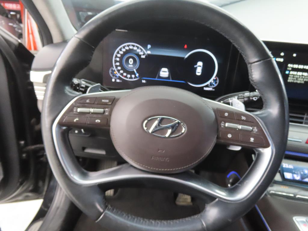 HYUNDAI Grandeur - Vista 8