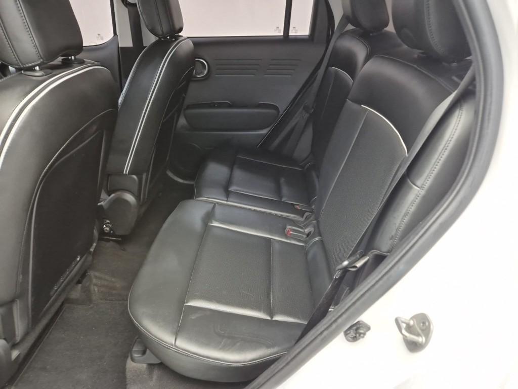 HYUNDAI Casper - Vista 12