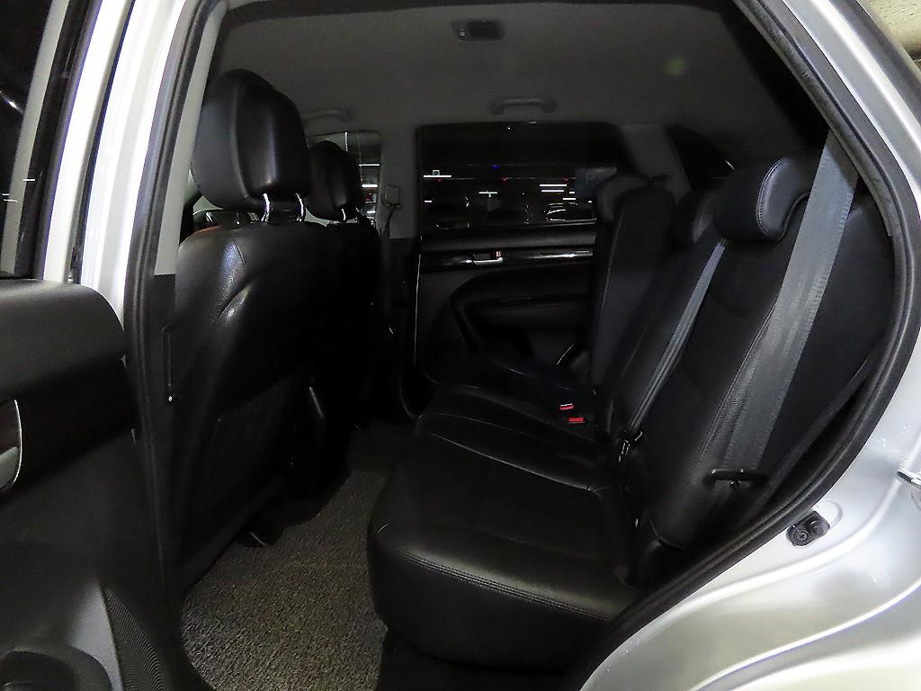 KIA Sorento - Vista 7