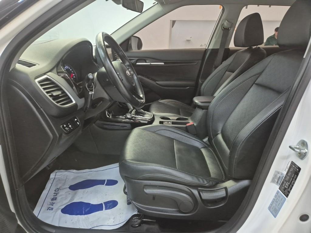 KIA Seltos - Vista 11