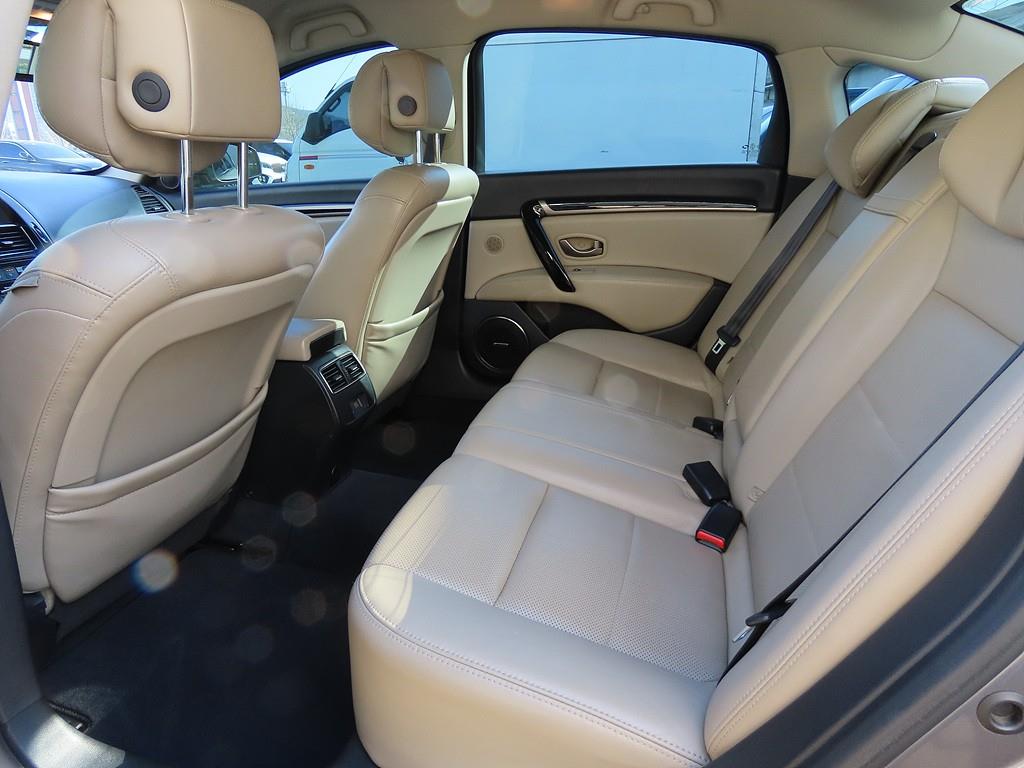 SAMSUNG SM7 - Vista 8