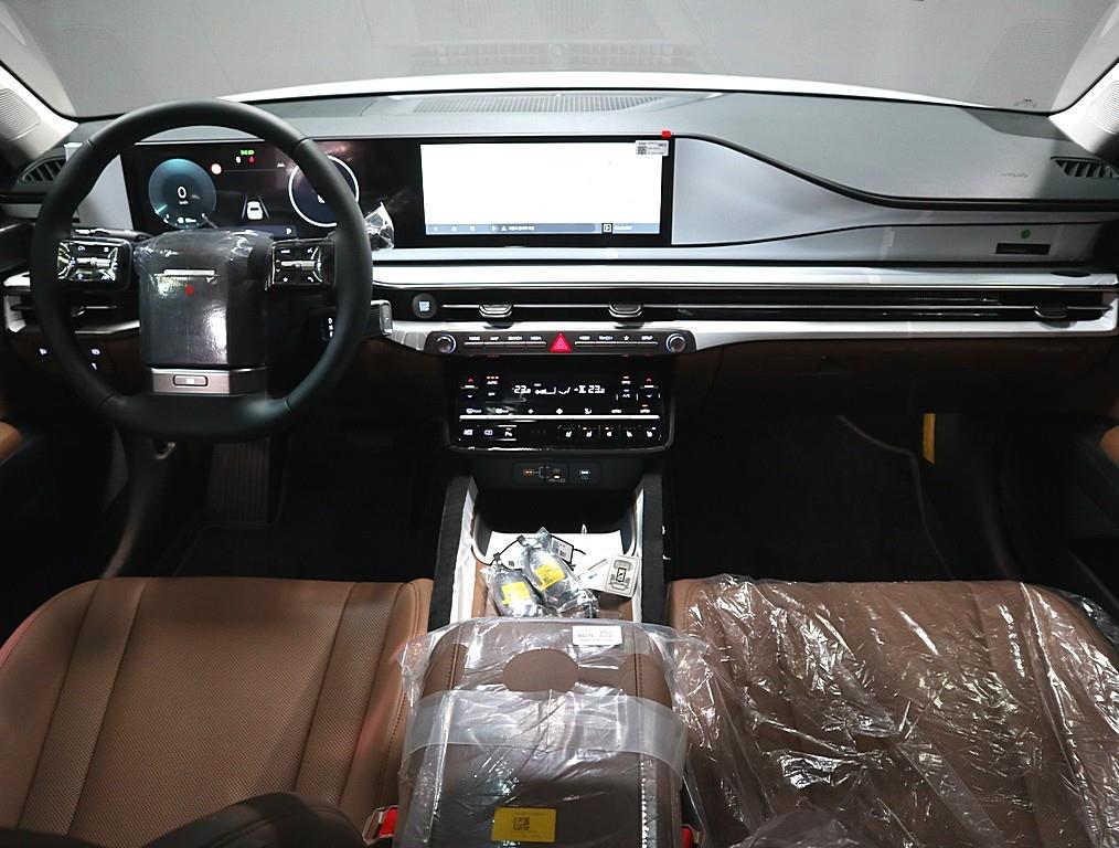 HYUNDAI Grandeur - Vista 5