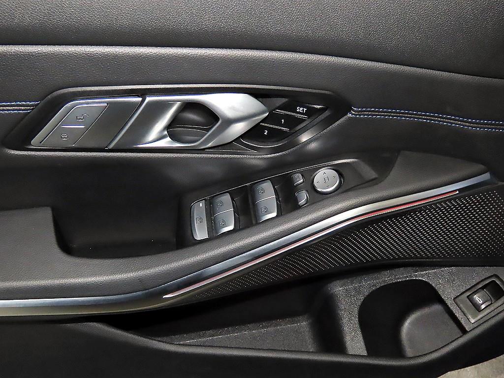 BMW 3 series 2021 Azul - Importación desde Corea - HF Imports Iquique - Foto 14