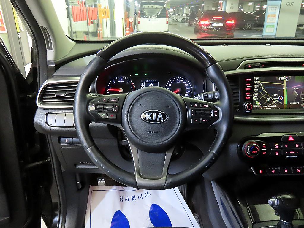 KIA Sorento - Vista 8