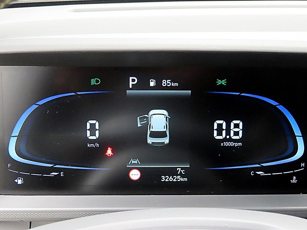 HYUNDAI Casper - Vista 8