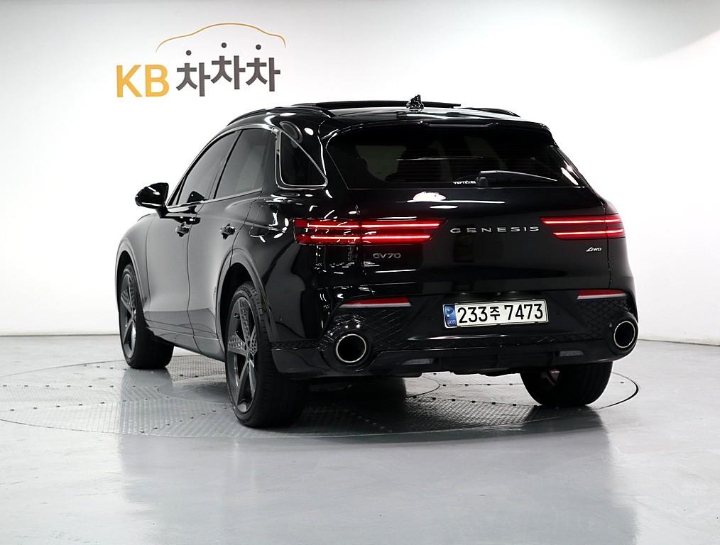 Genesis GV70 - Vista 4