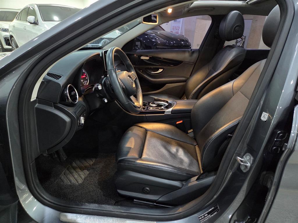 Mercedes Benz C Class - Vista 6