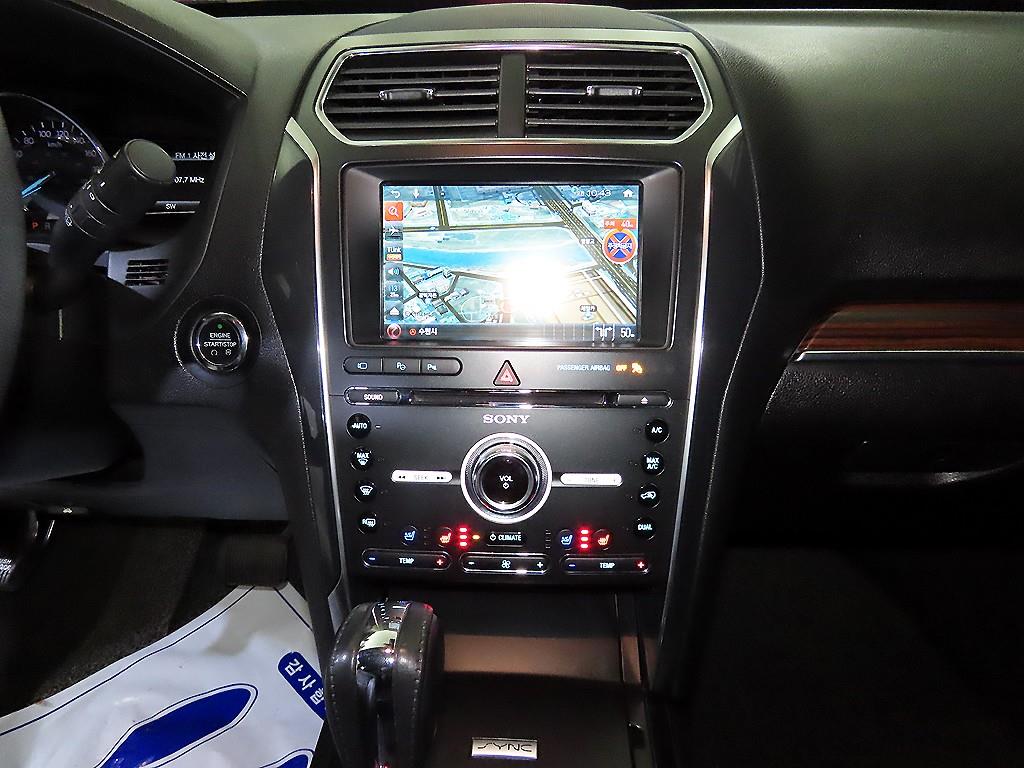 Ford Explorer - Vista 11