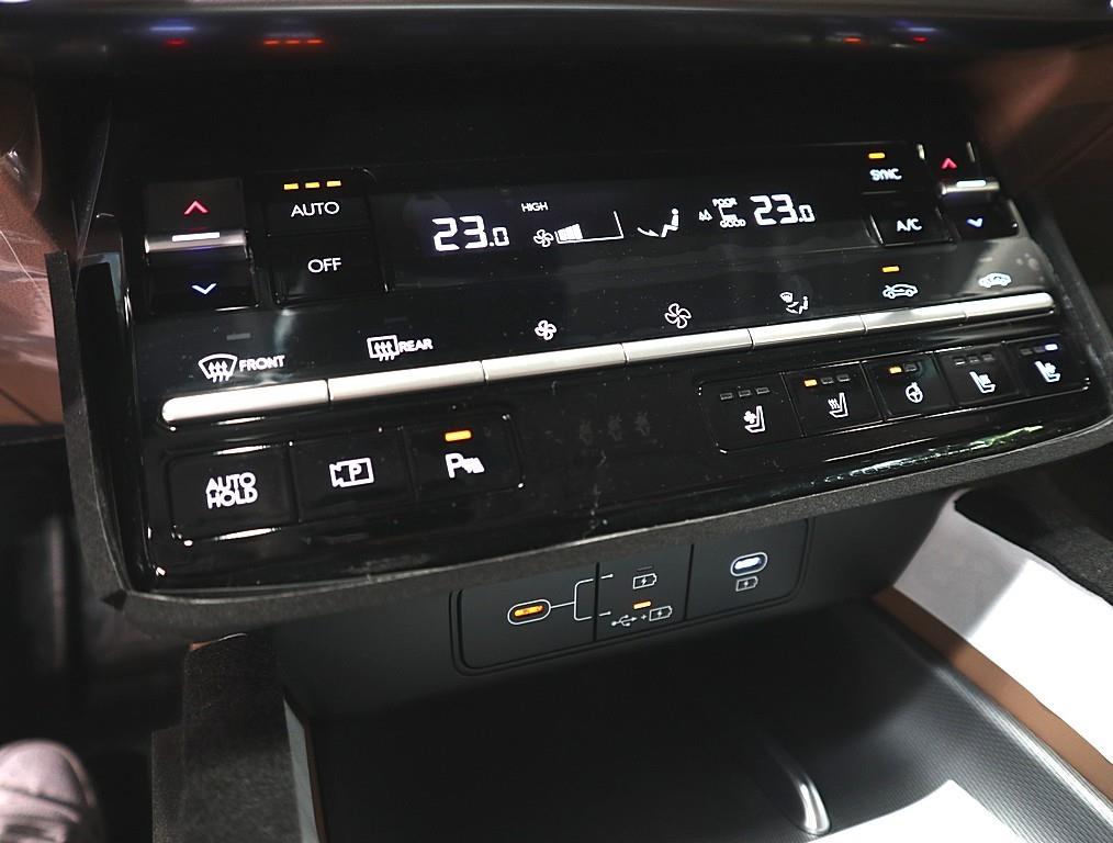 HYUNDAI Grandeur - Vista 12