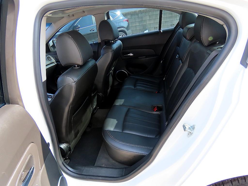 Chevrolet Cruise - Vista 6