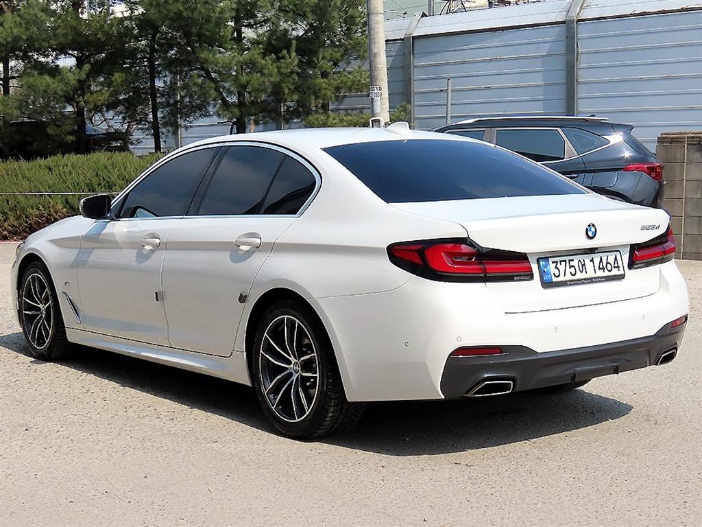 BMW 5 Series - Vista 3
