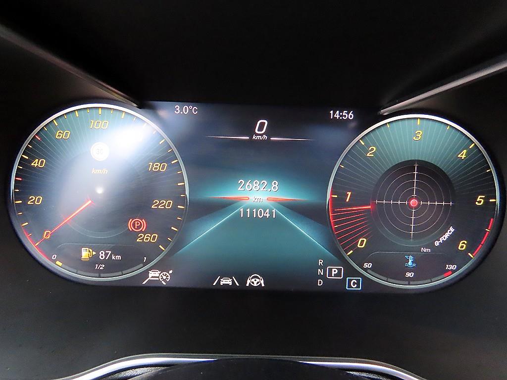 Mercedes Benz GLC Class - Vista 9