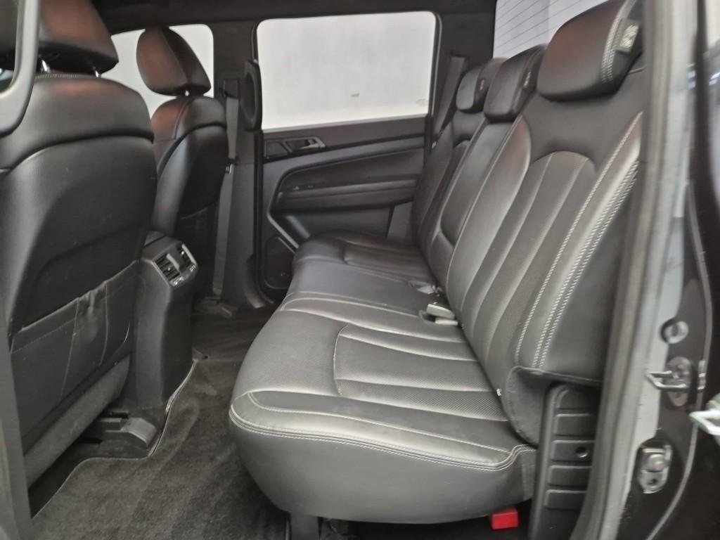 Ssangyong Rexton - Vista 9