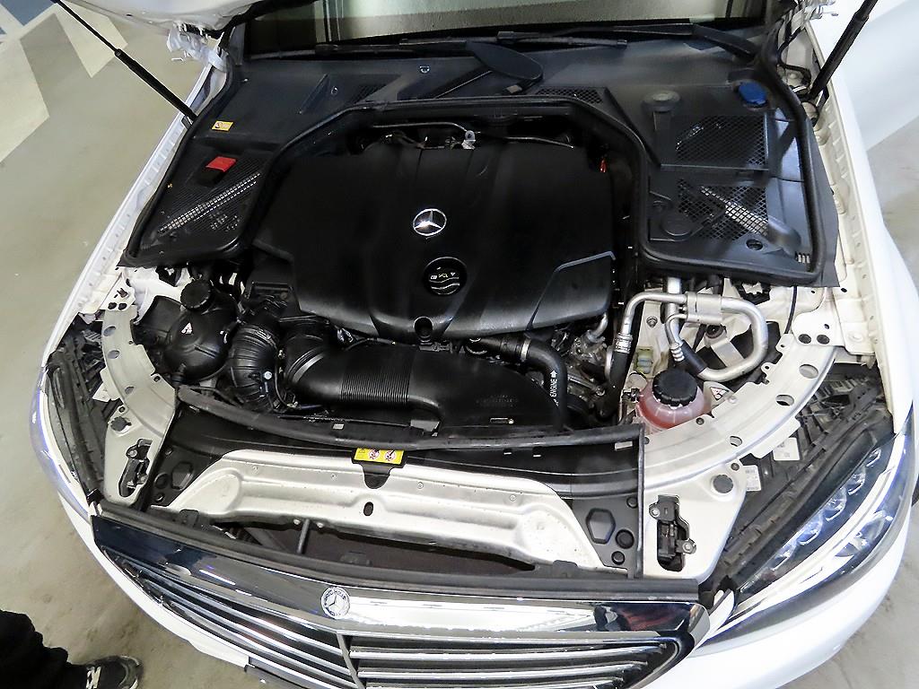 Mercedes Benz C Class 2015 Blanco - Importación desde Corea - HF Imports Iquique - Foto 19