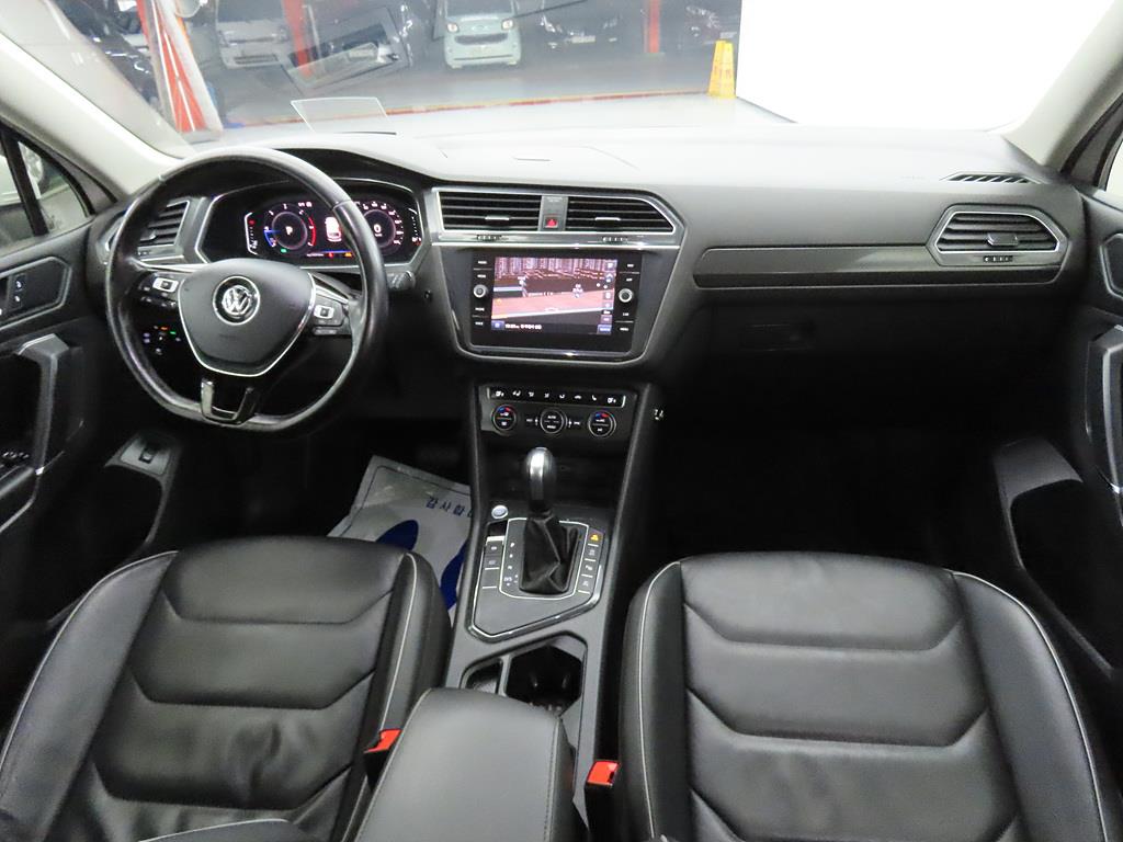 Volkswagen Tiguan - Vista 5