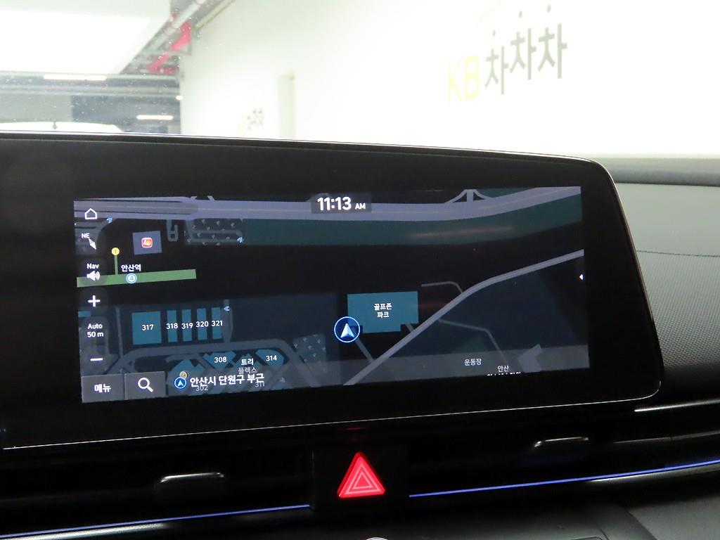 HYUNDAI Avante - Vista 9