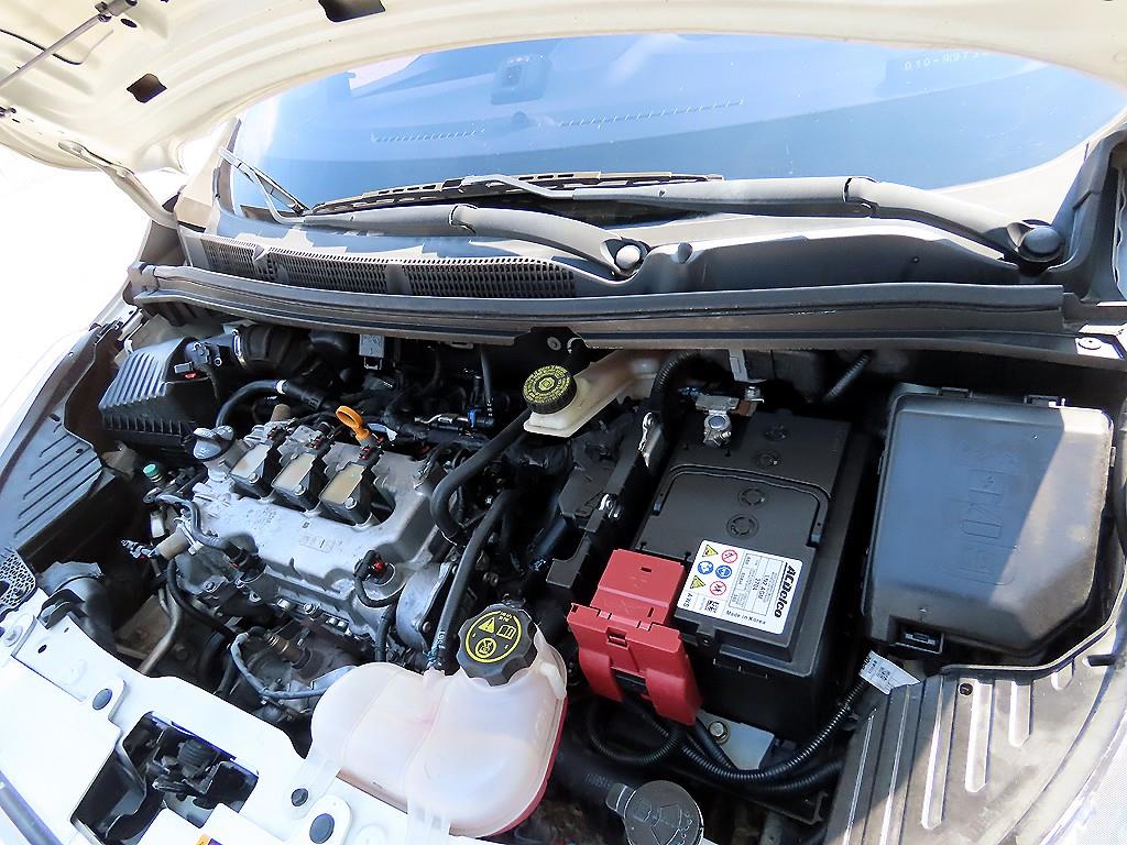 Chevrolet Spark 2017 Blanco - Importación desde Corea - HF Imports Iquique - Foto 19