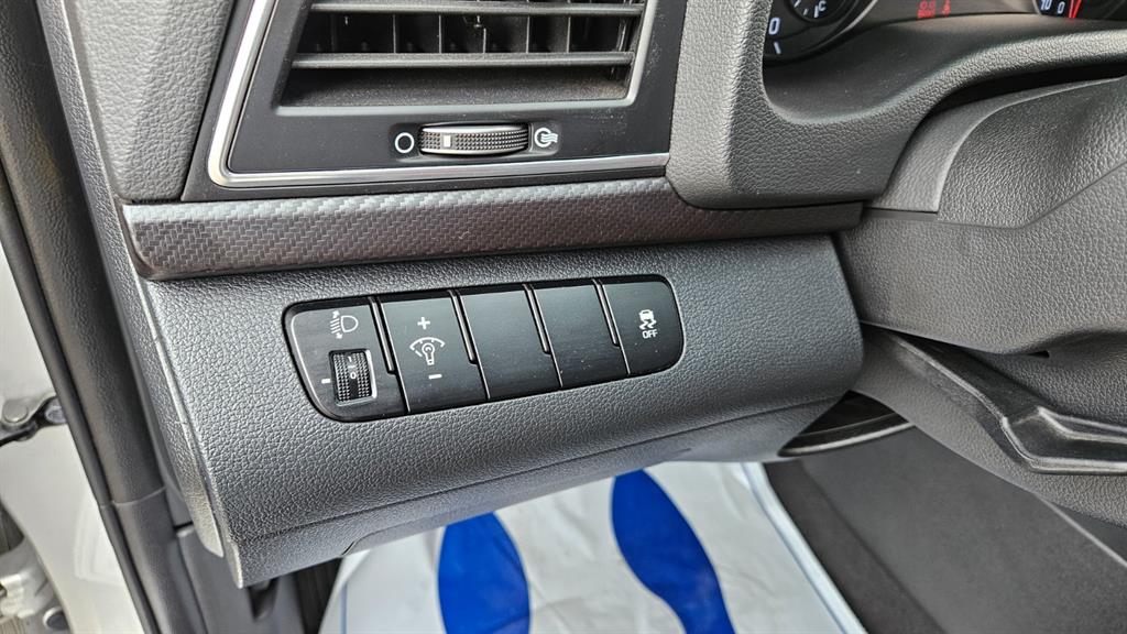 HYUNDAI Avante 2018 Plateado - Importación desde Corea - HF Imports Iquique - Foto 14